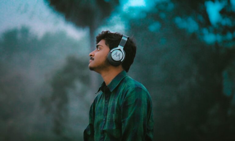 Enhance Your Listening Experience with Our Premium Headphone Selection